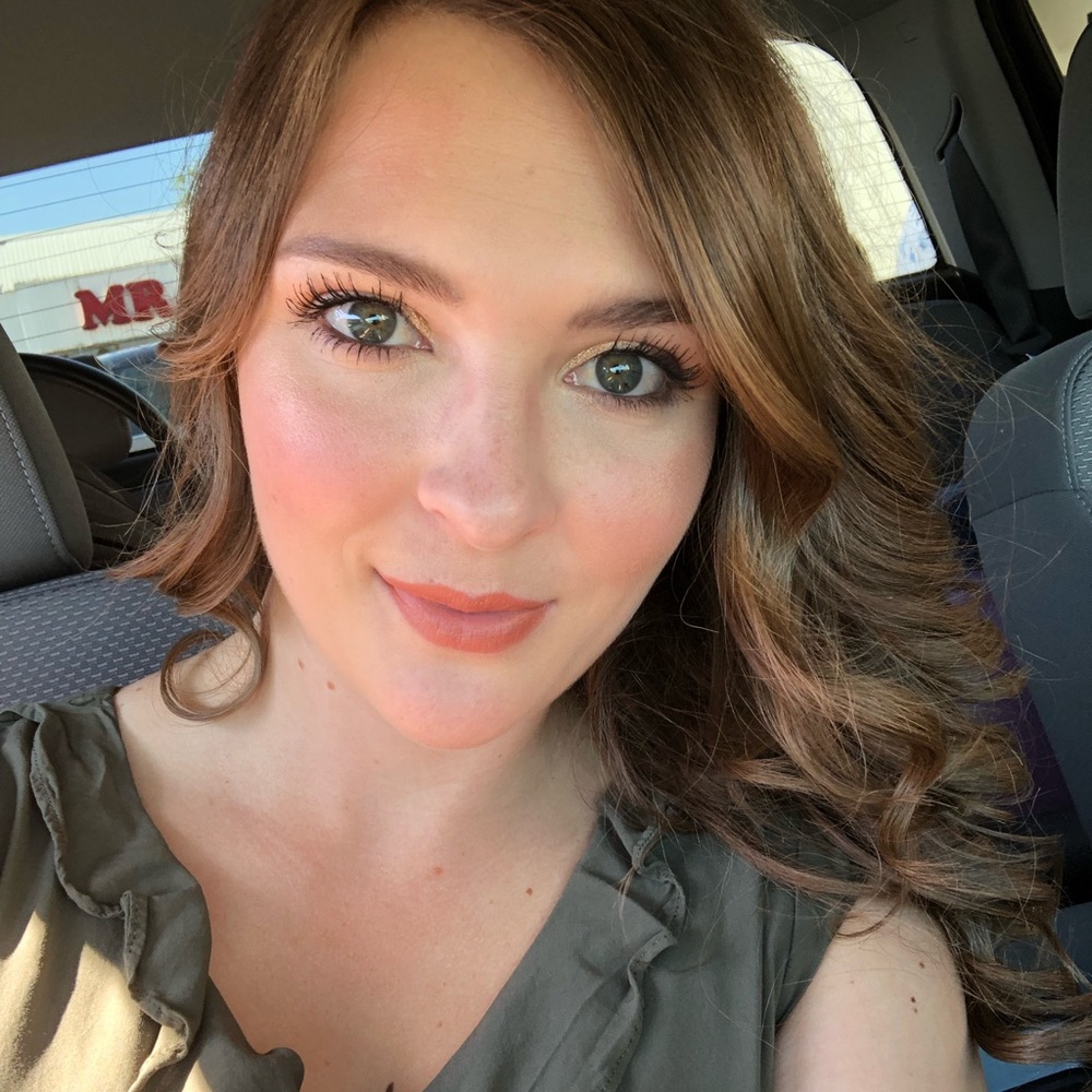 Meet your Posher, Sarah